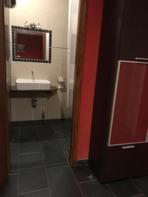 Logement Avec Piscine Brunstatt Eksteriør bilde